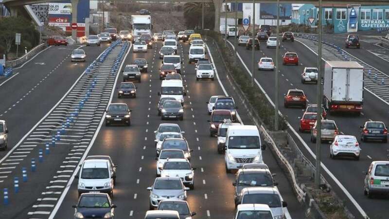 Tráfico muy denso en la GC-1 a su paso por Telde (Foto TA)